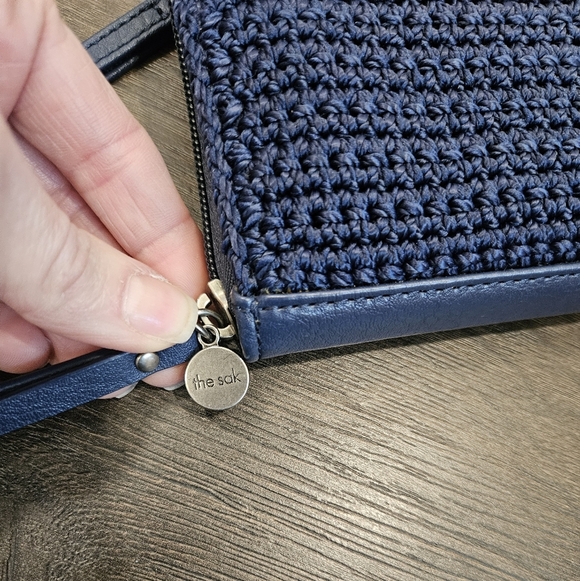 NWOT The Sak Iris Smartphone Crossbody - Picture 8 of 16